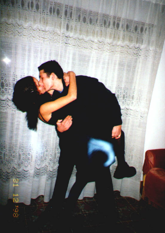 DaniKiss.jpg (69248 bytes)